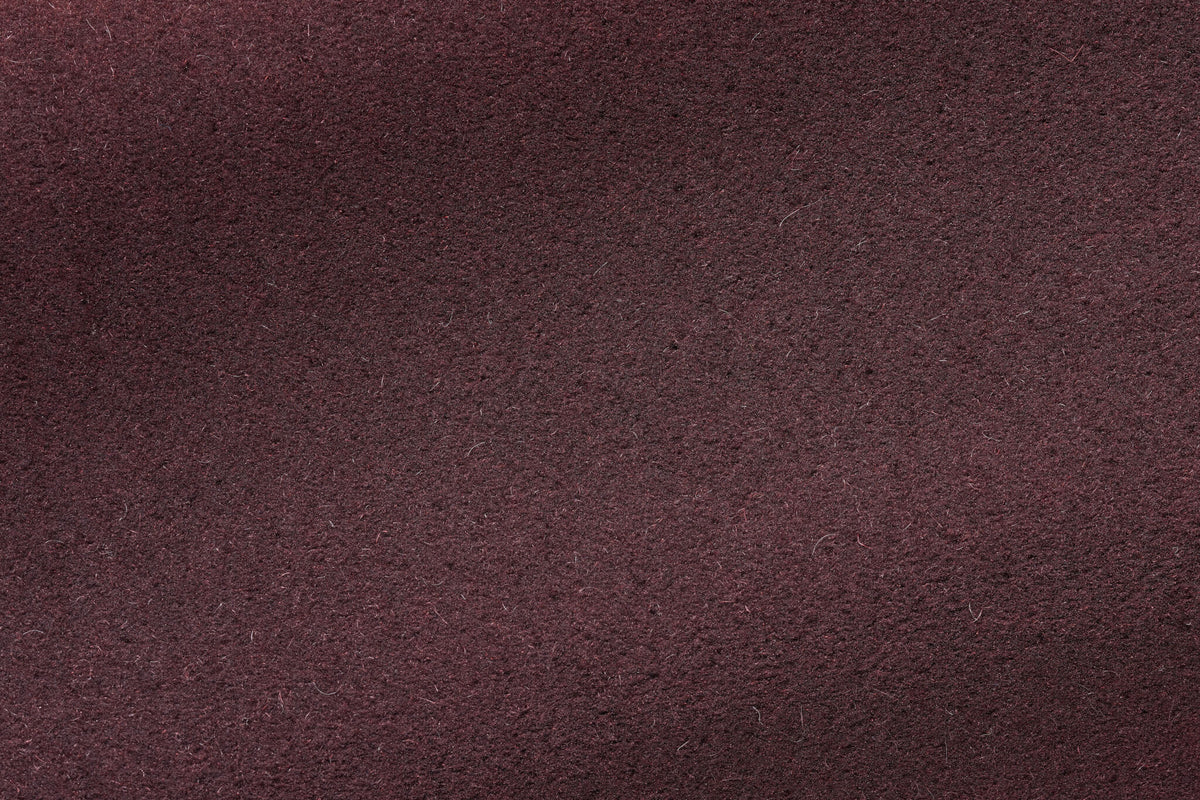 Teddy Mohair Aubergine — Pierre Frey tyg