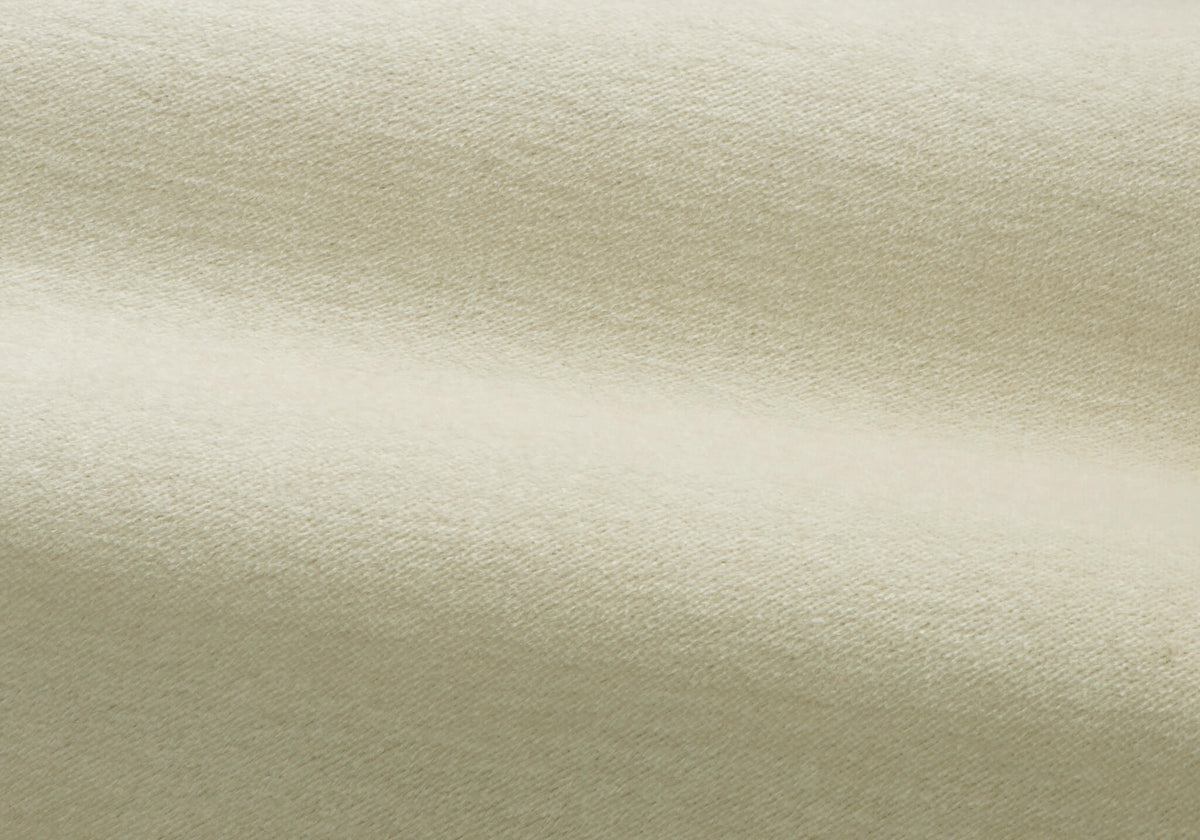 Duke - Mohair Velvet Tygprov — Pierre Frey Ivoire