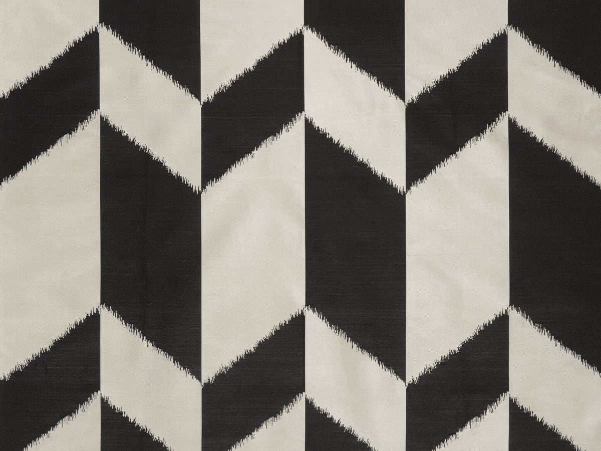 Namata Silver/black — Pierre Frey tyg