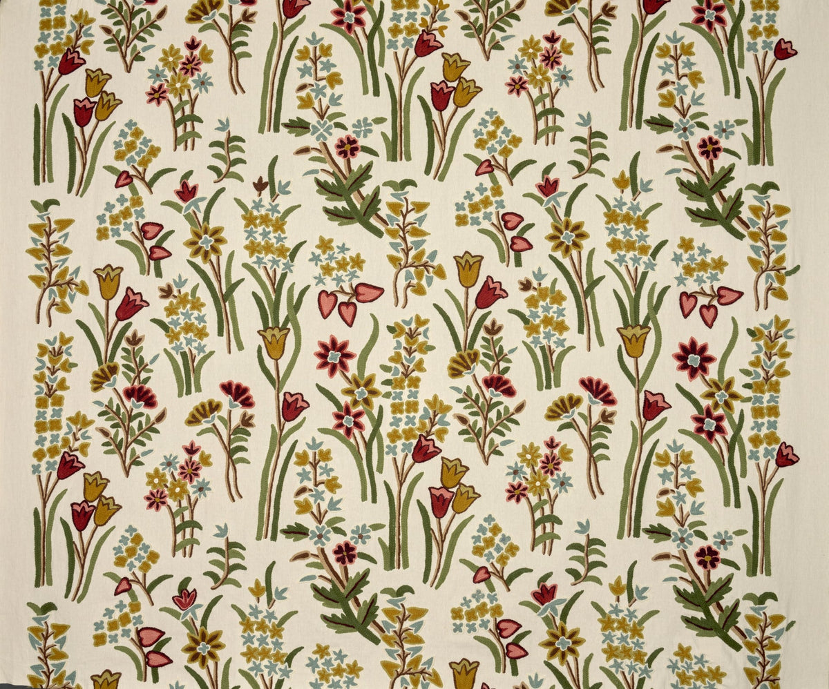 Fleurs de Printemps VÉGÉTAL — Pierre Frey fabric