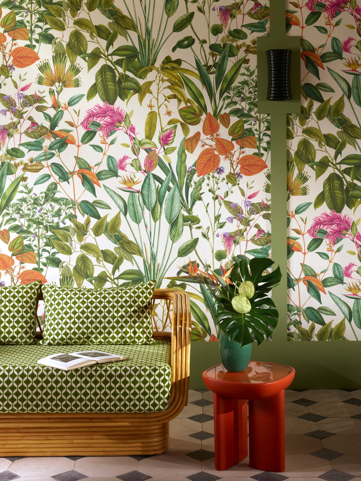 Fantaisie Tropicale room setting — Pierre Frey wallpaper
