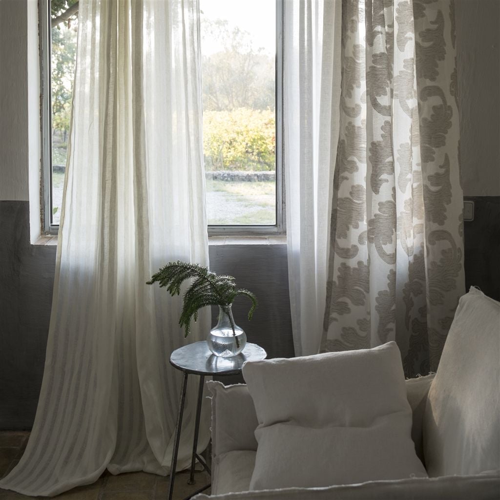 Faravel Tyg — Designers Guild i miljö