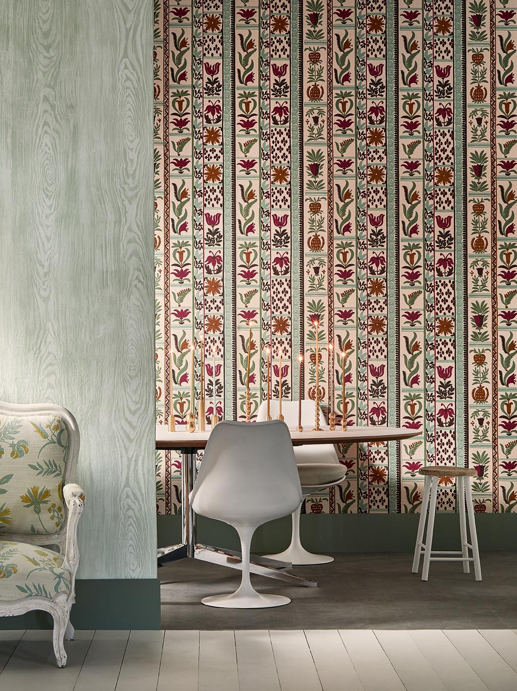Fleurs de Lumiere room setting — Pierre Frey wallpaper