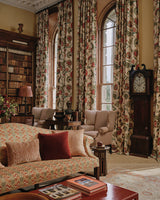 Francine miljöbild — Colefax & Fowler tyg