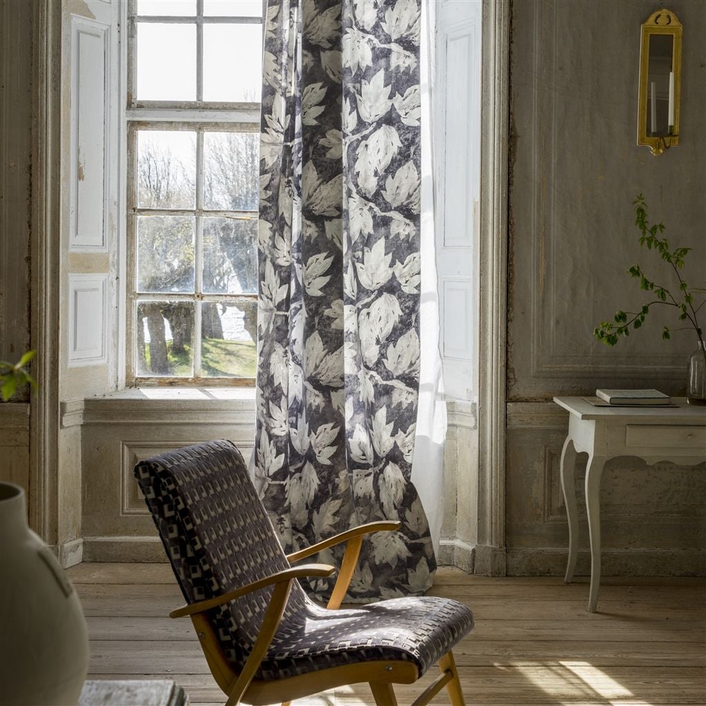 Fresco Leaf Tyg — Designers Guild i miljö