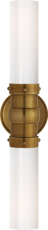 Graydon Double Vägglampa — Thomas O'Brien for Visual Comfort & Co. — Hand-Rubbed Antique Brass with White Glass