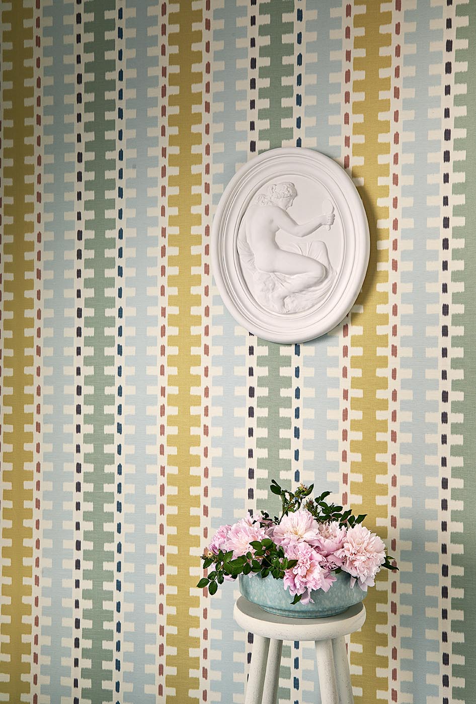 Gustaf room setting — Pierre Frey wallpaper