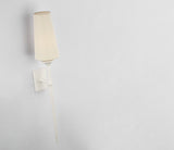 Iberia Single Vägglampa — Julie Neill for Visual Comfort & Co. — Plaster White with Linen Shade detaljbild