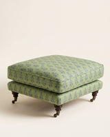 Jio Howard fotpall 66x66 cm klädd i Poppy Sprig Green/Blue