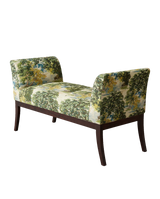 Jio Mayfair pall 55x135 H70 klädd i Ancient Canopy Sap Green — Sanderson