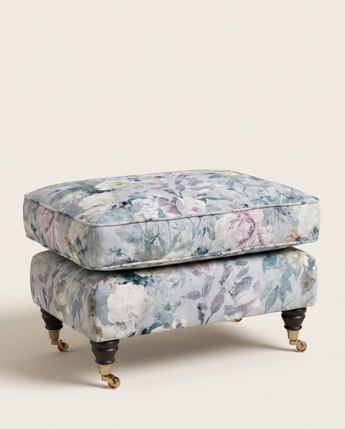 Jio Metropolitan fotpall 82x45 cm klädd i Marianne Viola
