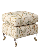 Jio Metropolitan fotpall 82x45 cm klädd i Adam's Eden Ivory — Lewis & Wood