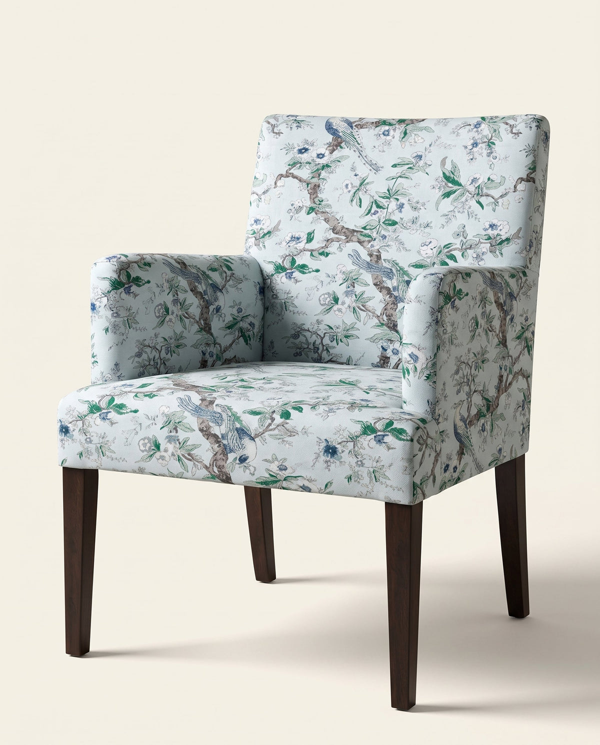Jio Robin fåtölj klädd i Chintz Blue Stone
