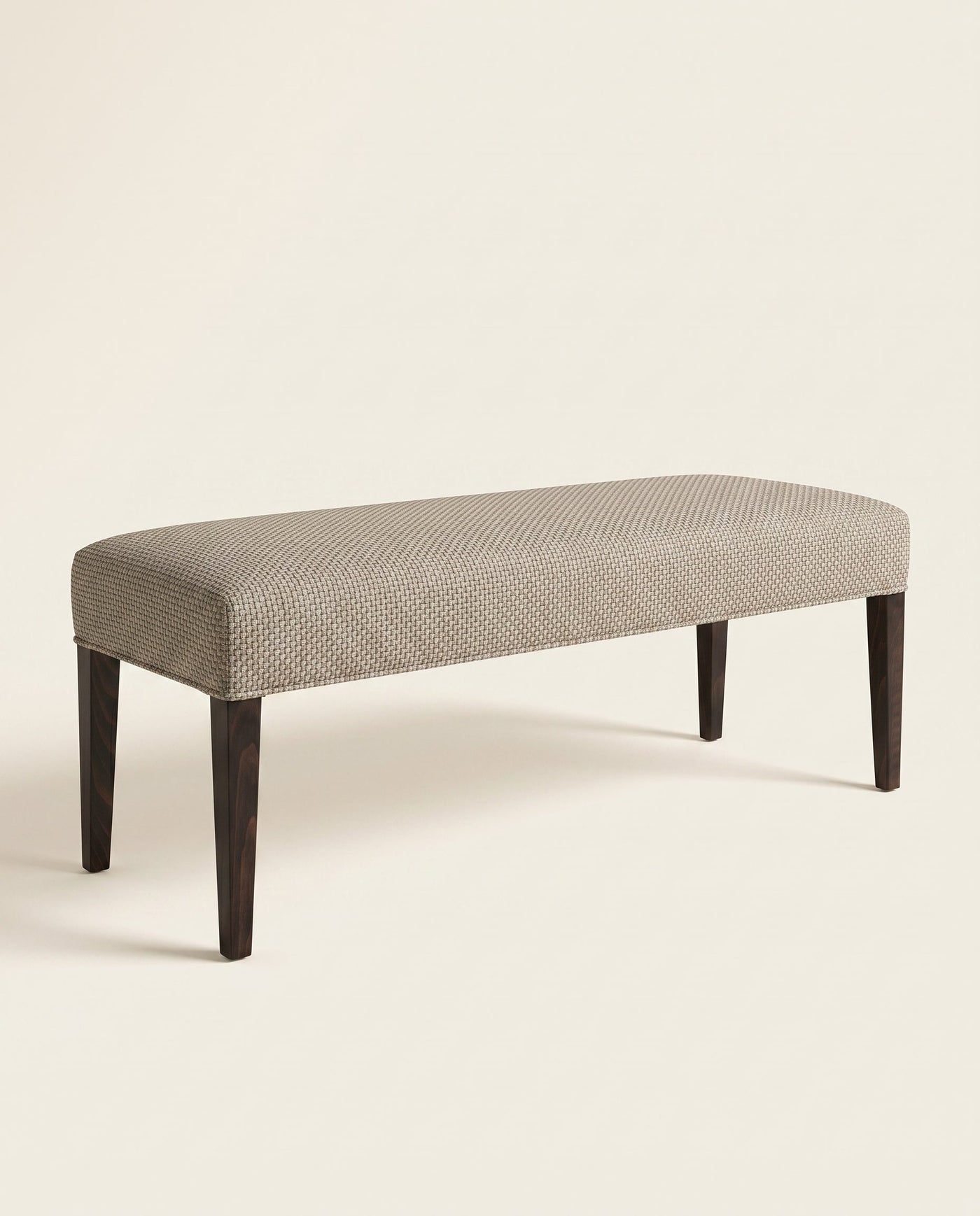 Jio Robin pall 40x130 H50 cm klädd i Stratford Cream