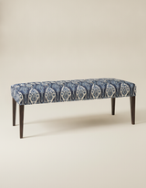 Jio Robin pall 40x130 H50 cm klädd i Ikat Bokhara Linen Indigo