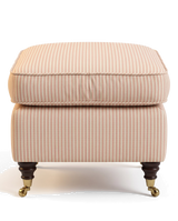 Jio Rosendal fotpall 62x42 cm klädd i Agathe Dragee — Manuel Canovas