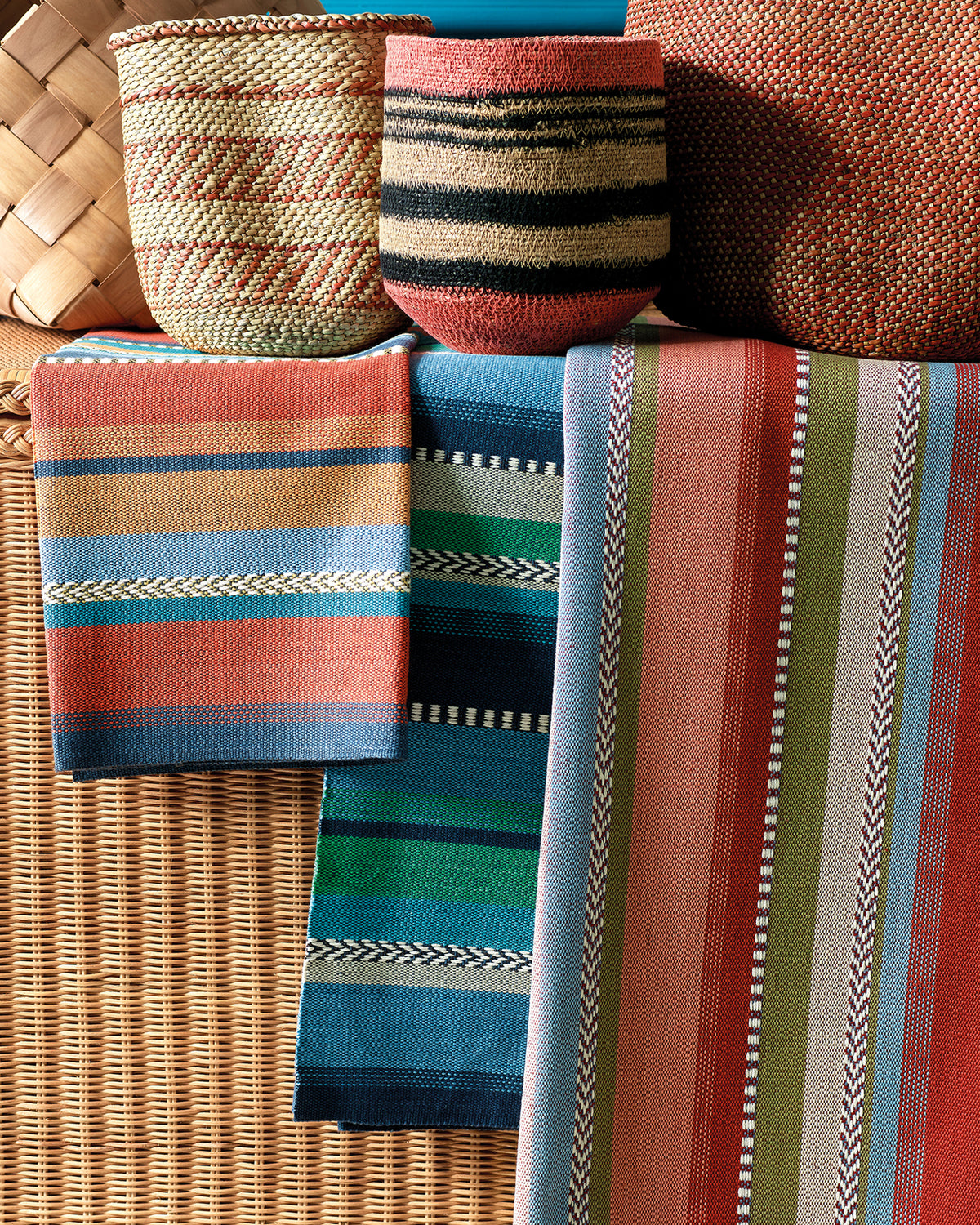 Kansa Stripe miljöbild — Jane Churchill tyg