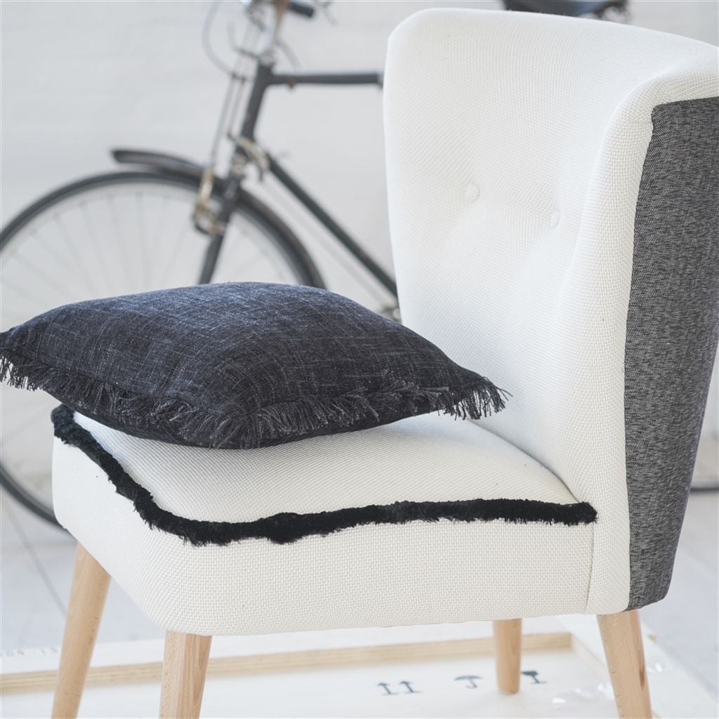 Kazumi Tyg — Designers Guild i miljö