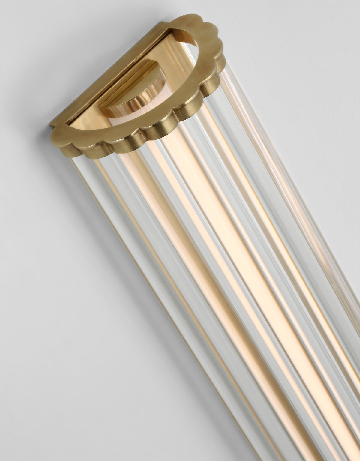 Kean 28" Vägglampa — Chapman & Myers for Visual Comfort & Co. detaljbild