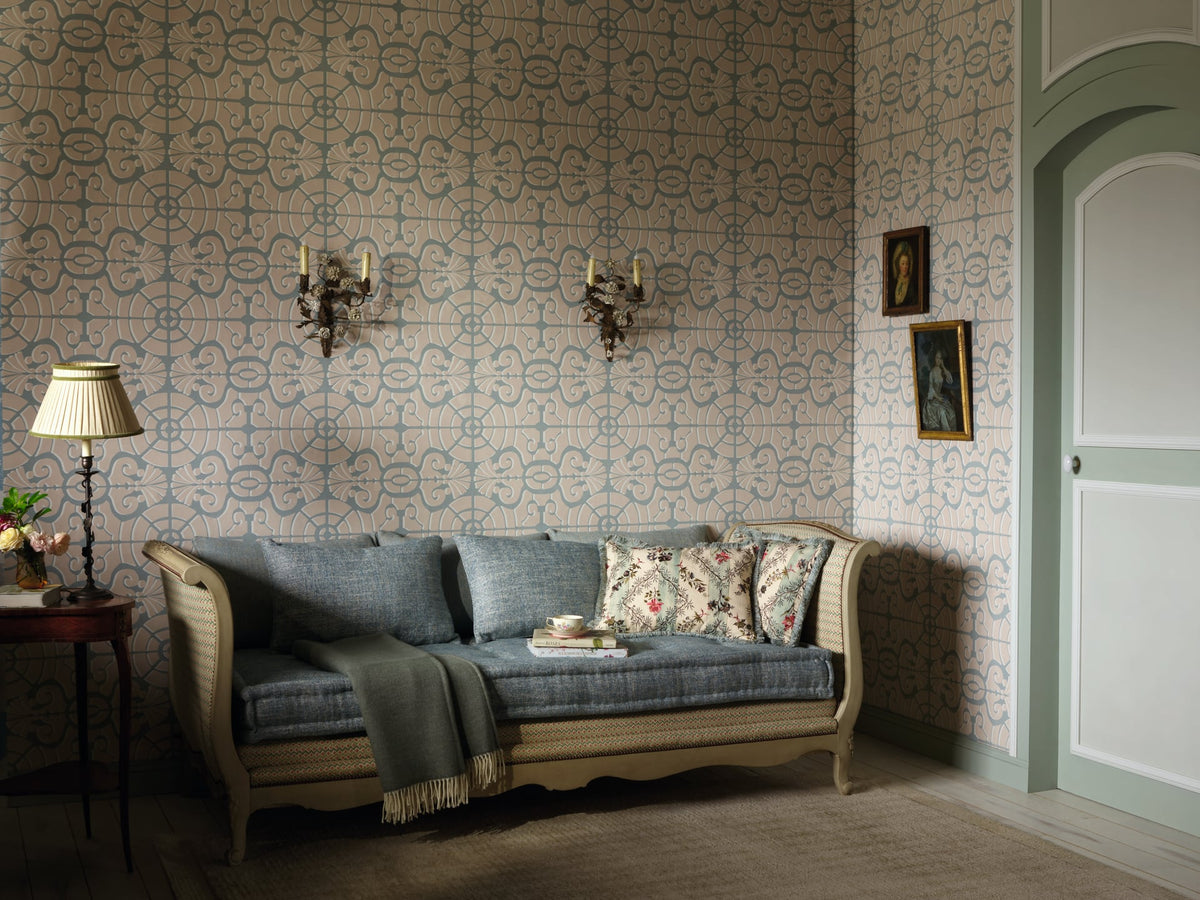 L’Allee du Roi room setting — Pierre Frey wallpaper
