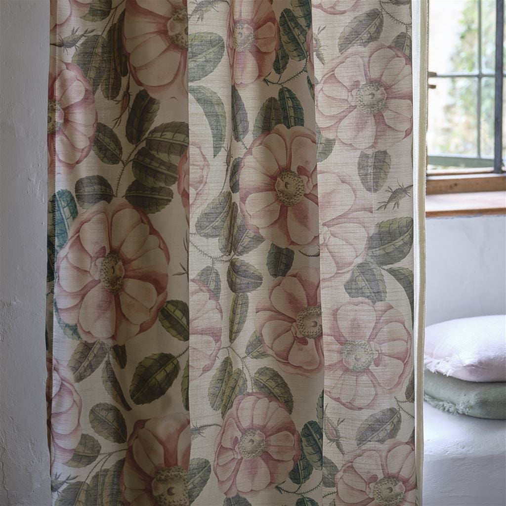 La Rose Tyg — Designers Guild i miljö