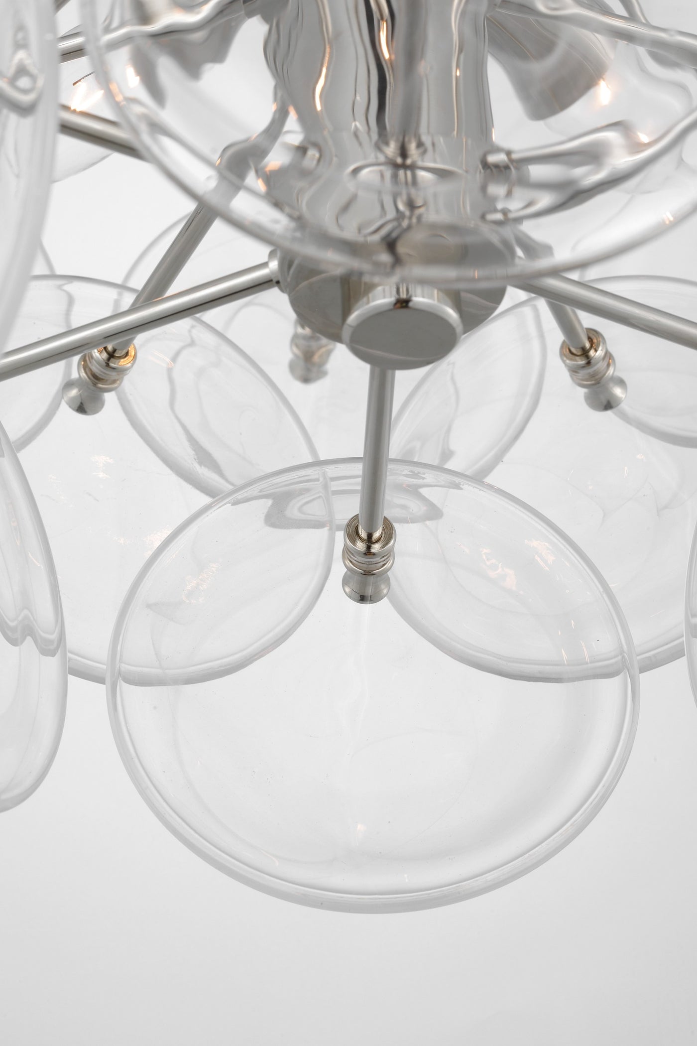 Loire Large Tiered Plafond detaljbild
