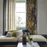 Margaretta Velours Tyg — Designers Guild i miljö