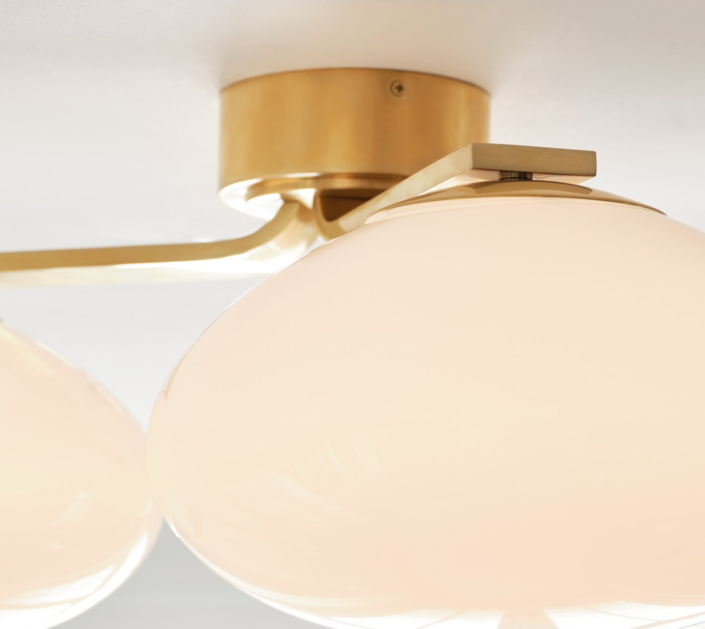 Marisol XL Triple Plafond detaljbild