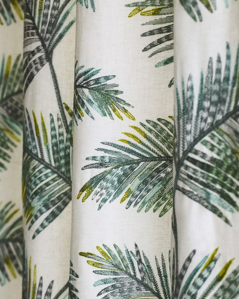 Mazari Palm miljöbild — Jane Churchill tyg