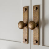 MIX diamantknottrad Wall Krok Rack — miljöbild, Antik mässing - BEL