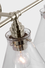 Parkington 24" Three Light -seinävalaisin — Chapman & Myers for Visual Comfort & Co. yksityiskohta