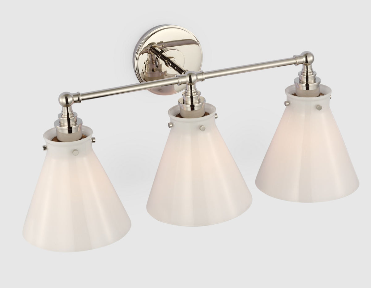 Parkington 24" Three Light -seinävalaisin — Chapman & Myers for Visual Comfort & Co. yksityiskohta