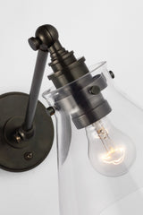 Parkington Single Library Vägglampa — Chapman & Myers for Visual Comfort & Co. detaljbild