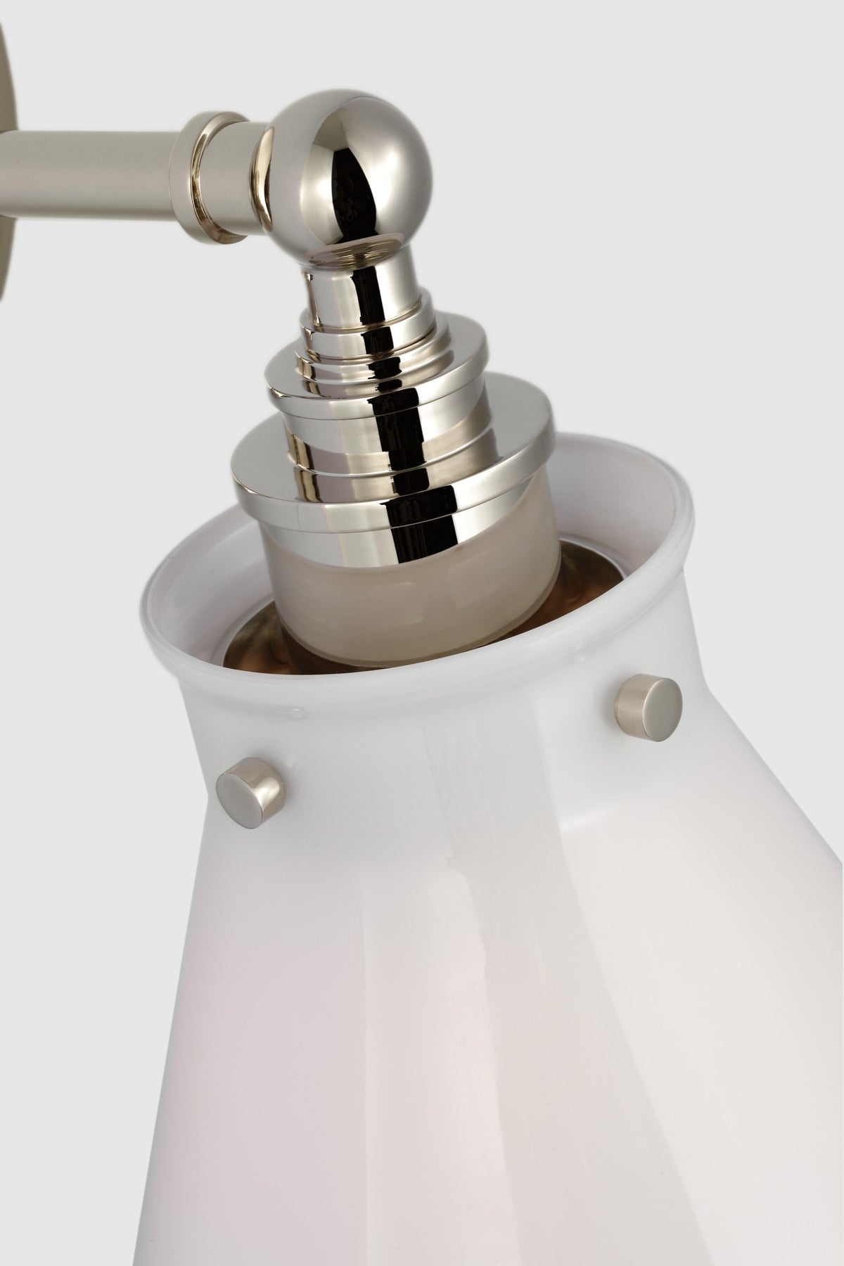 Parkington Small Single Vägglampa — Chapman & Myers for Visual Comfort & Co. detaljbild
