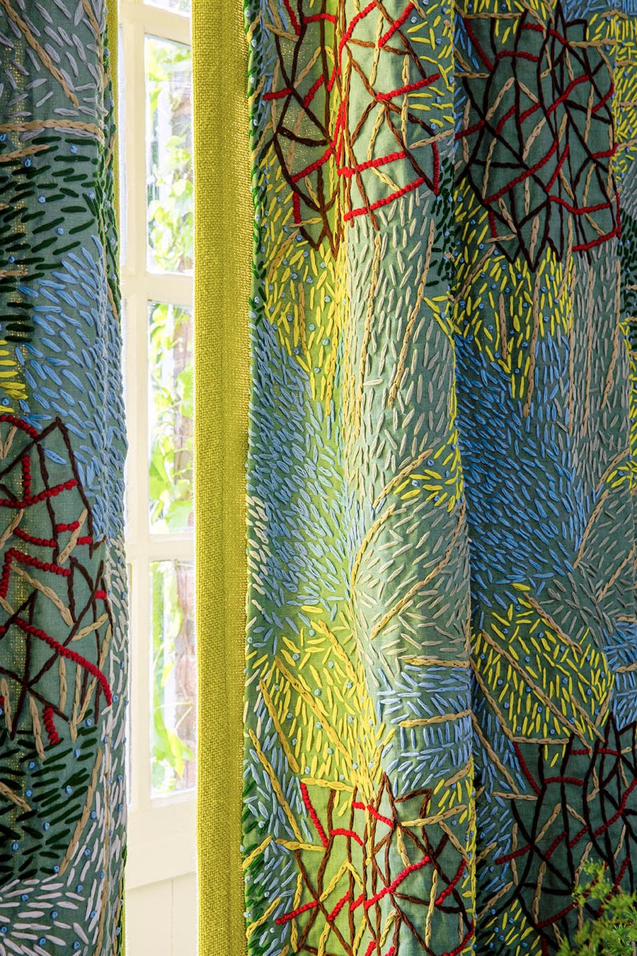 Pre Fleuri Tyg — Pierre Frey