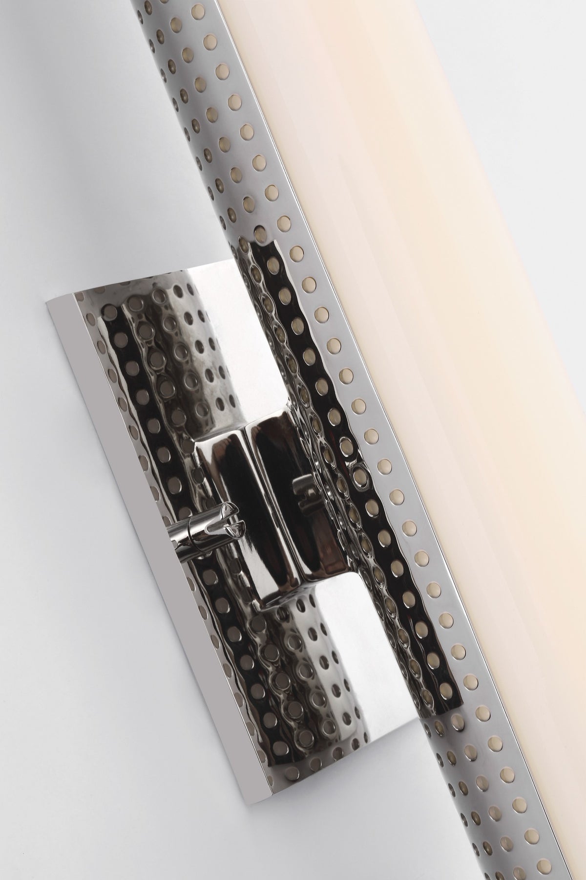Precision 28" Vägglampa — Kelly Wearstler for Visual Comfort & Co. detaljbild