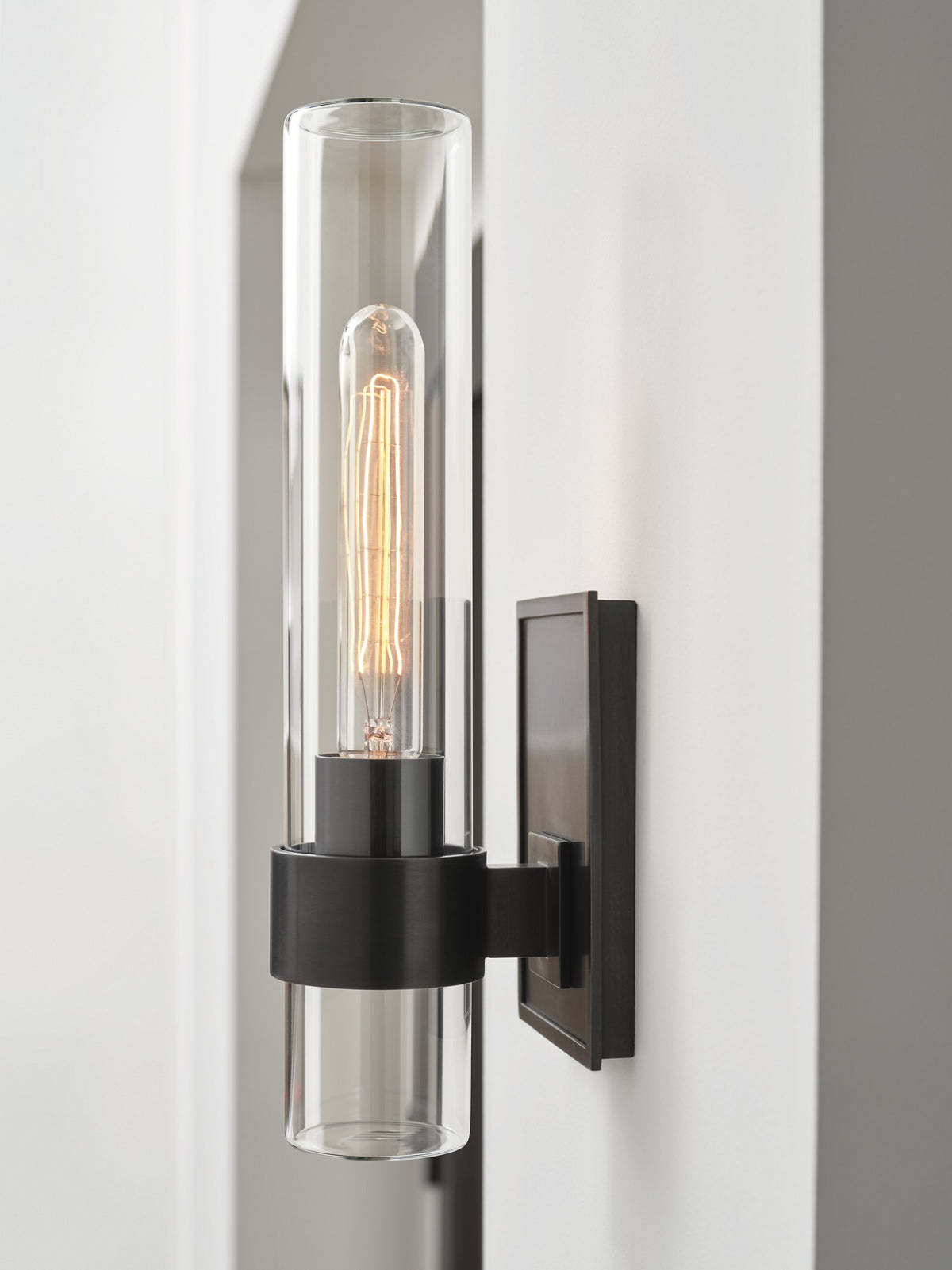 Presidio 14" Outdoor Outdoor Light — Ian K. Fowler for Visual Comfort & Co. detail image