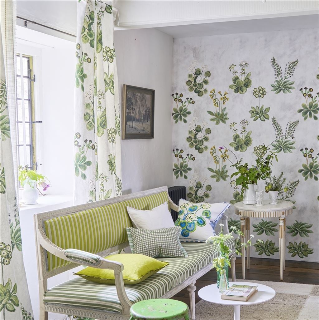 Primevere Sage Tapet — Designers Guild i miljö