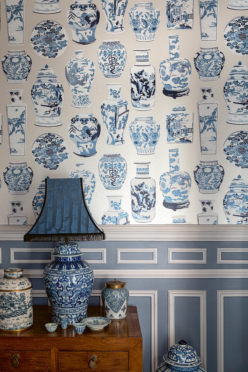 Qinghua Grand room setting — Pierre Frey wallpaper