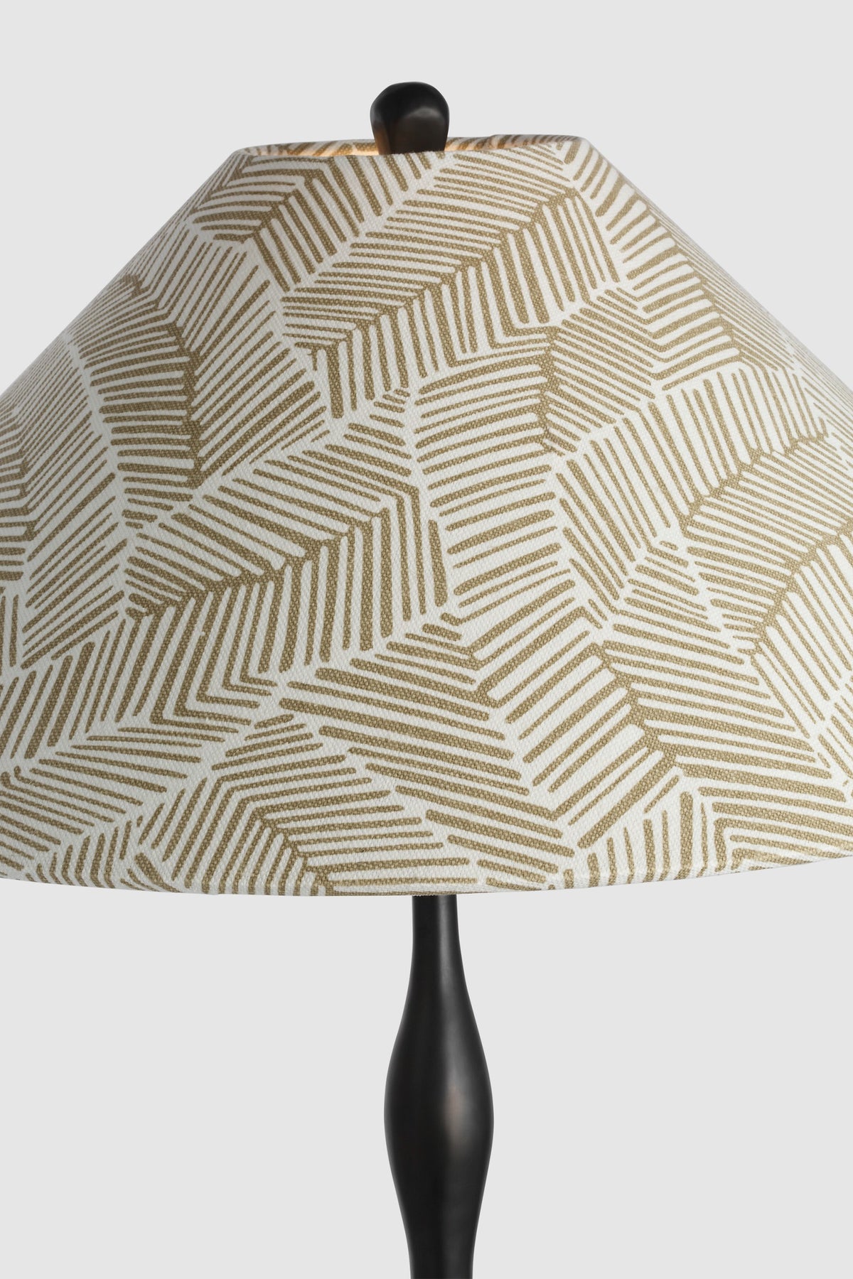 Romero Medium Bordslampa — Schumacher for Visual Comfort & Co. detaljbild