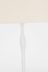 Romero Medium Bordslampa — Schumacher for Visual Comfort & Co. — Plaster White with 16" Linen Empire Shade detaljbild