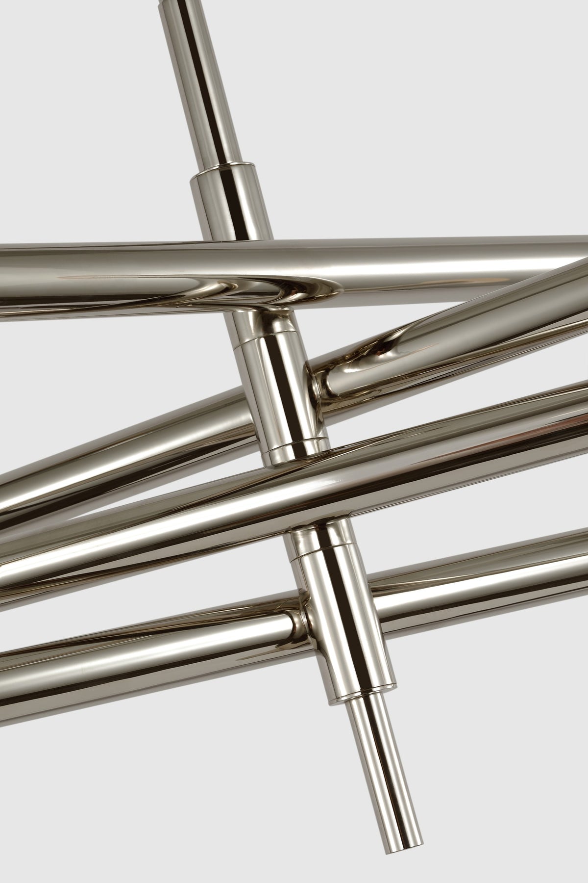 Rousseau Grande Eight Light Takkrona — Kelly Wearstler for Visual Comfort & Co. detaljbild