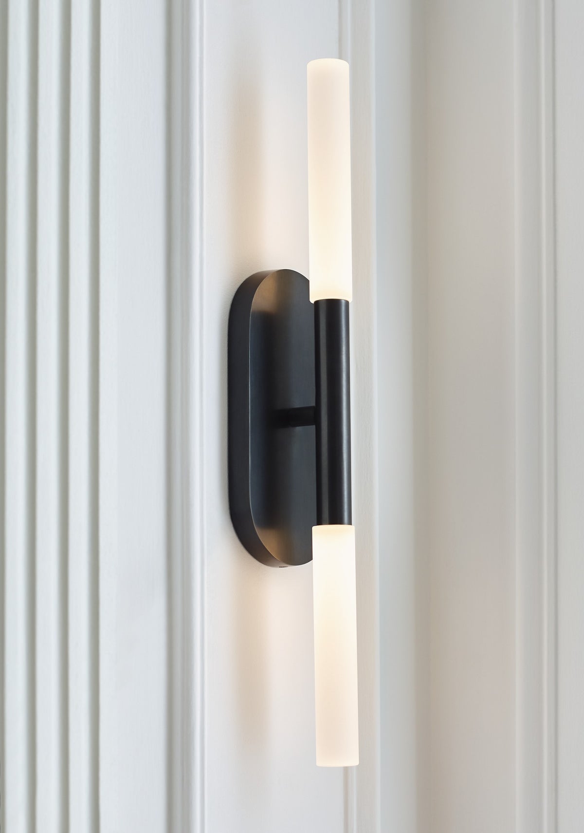 Rousseau Medium Vanity Vägglampa — Kelly Wearstler for Visual Comfort & Co. detaljbild