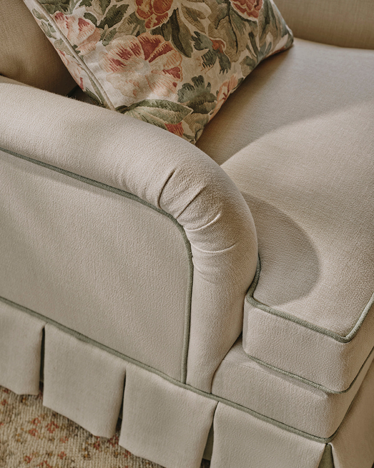 Royce miljöbild — Colefax & Fowler tyg