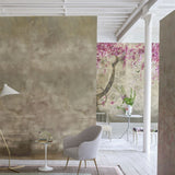 Shinsha Scene 1 Blossom Tapet — Designers Guild i miljö