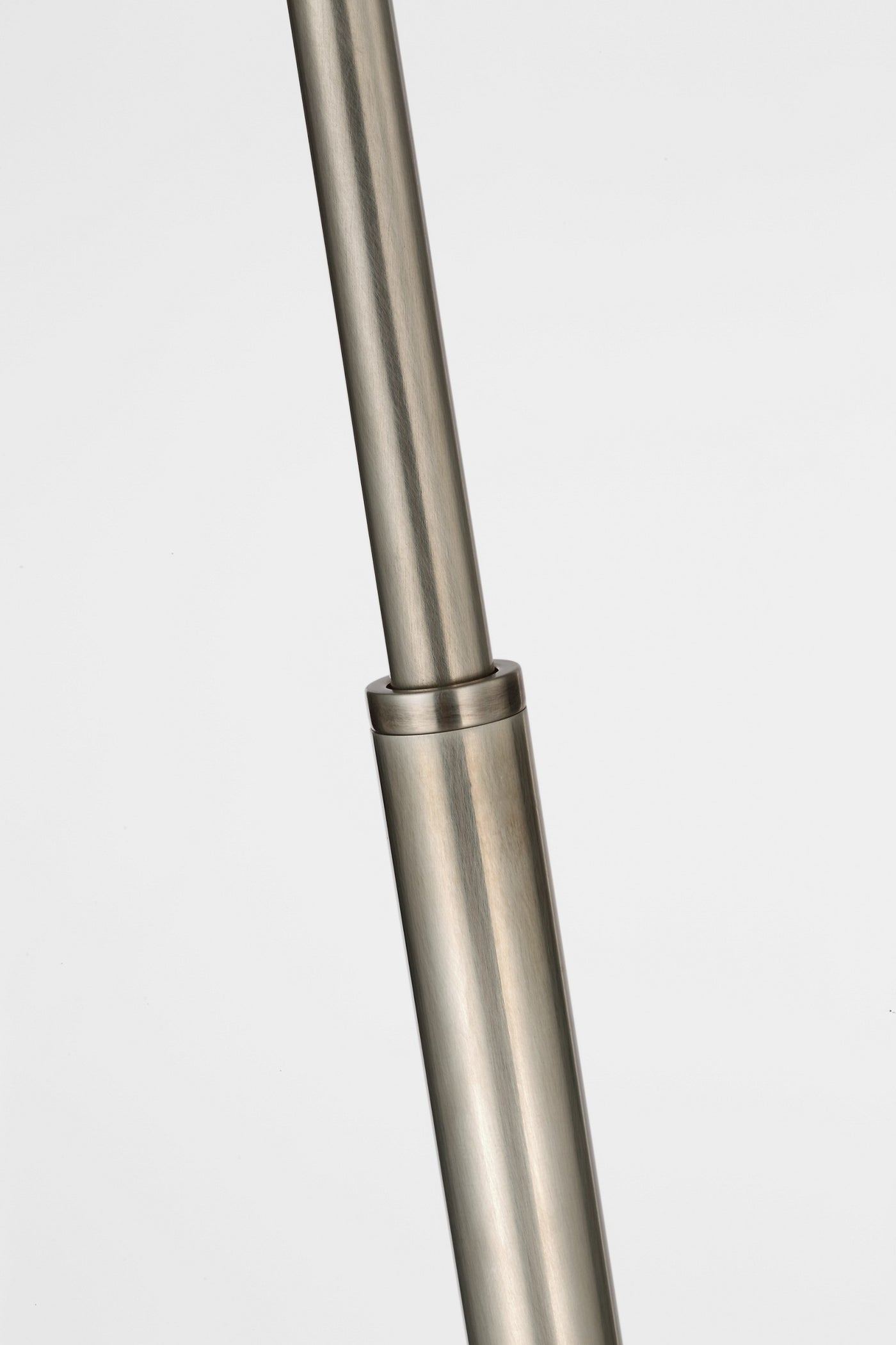 Studio Adjustable Cordless Pharmacy Golvlampa detaljbild