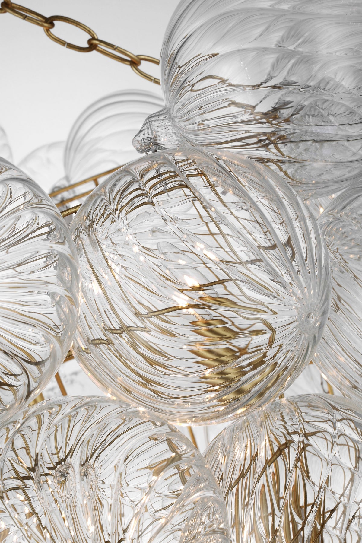 Talia Grande Entry Takkrona — Julie Neill for Visual Comfort & Co. detaljbild