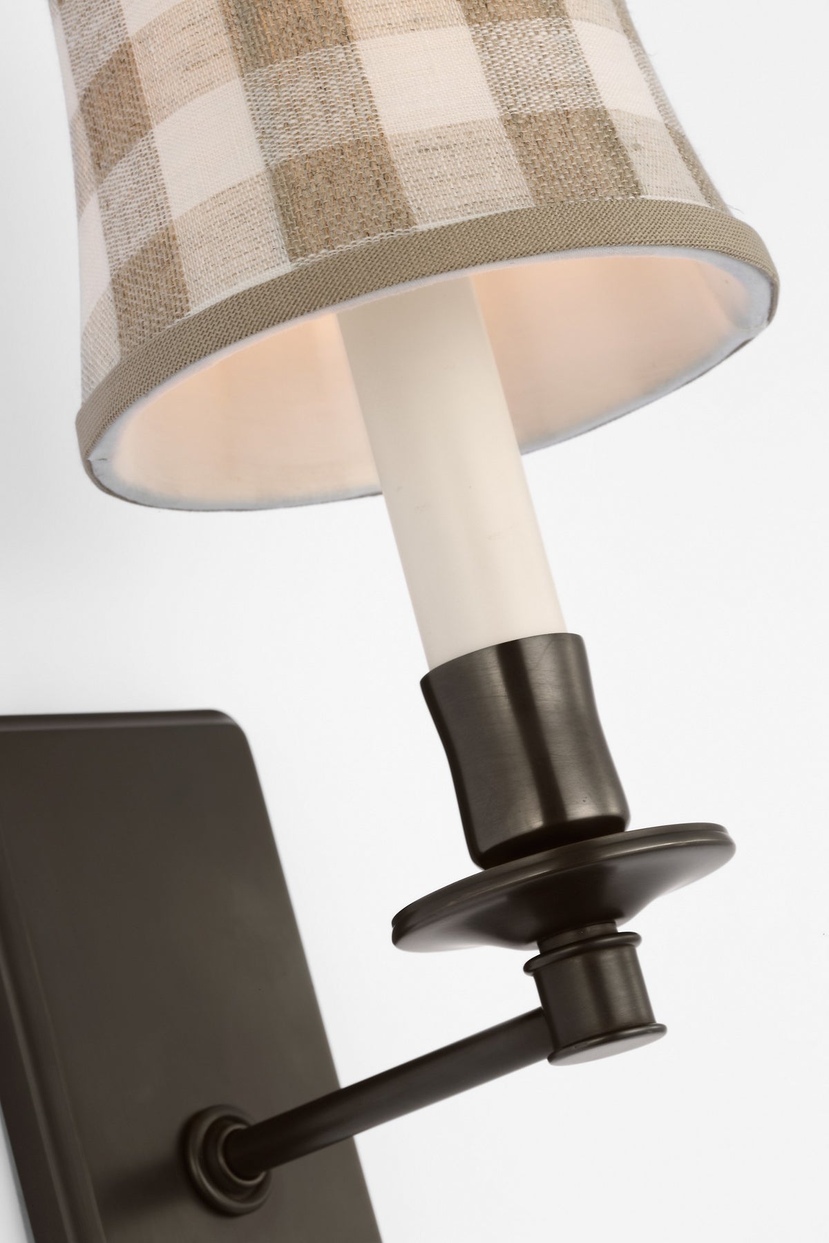 Tara Small Vägglampa — Schumacher for Visual Comfort & Co. detaljbild