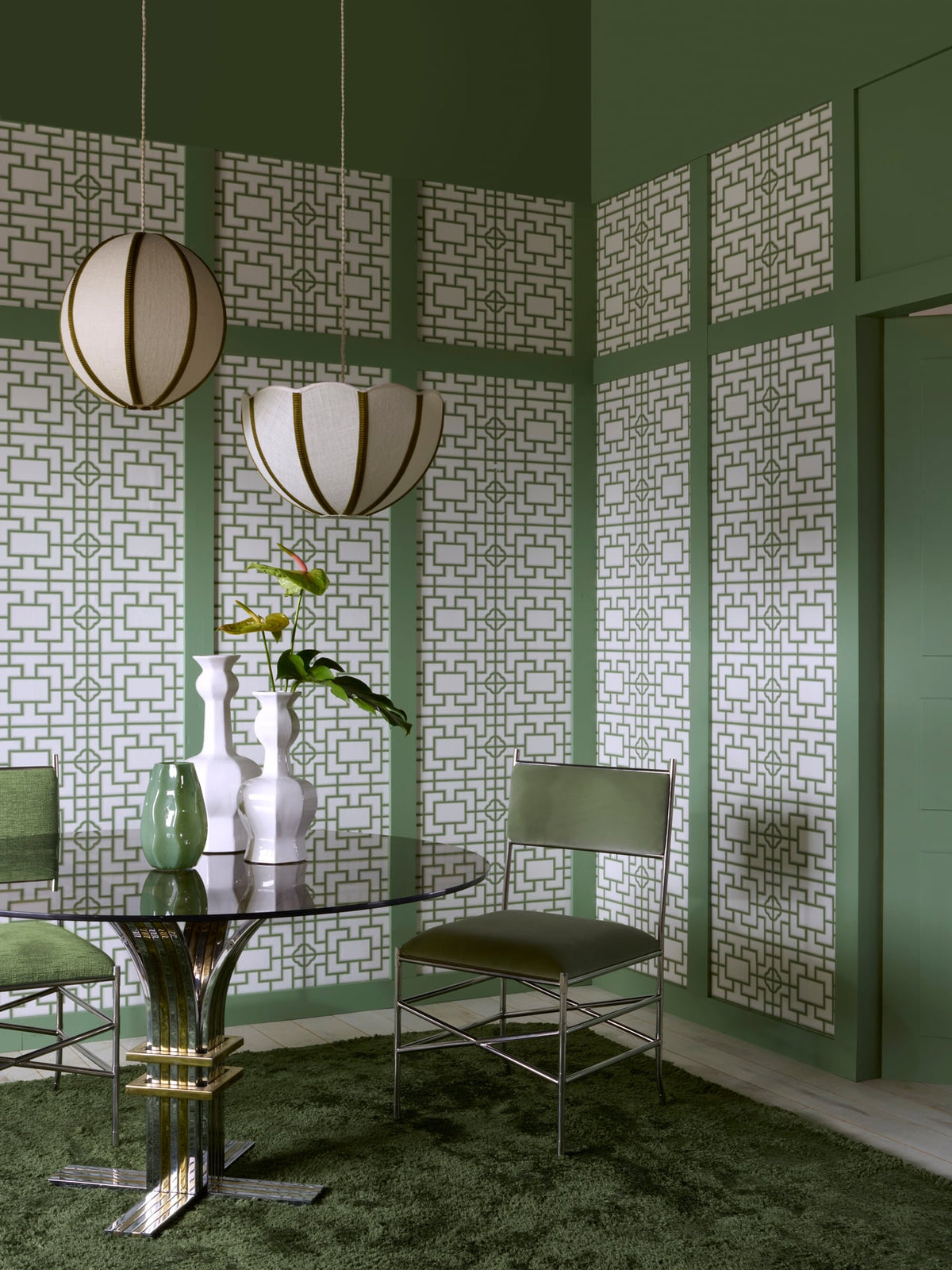 Tilly room setting — Pierre Frey wallpaper