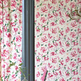 Variegated Azelea Azalea Tapet — Designers Guild i miljö